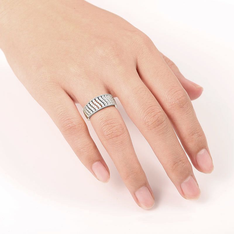 Anillo de la Venda de la Tela Cruzada