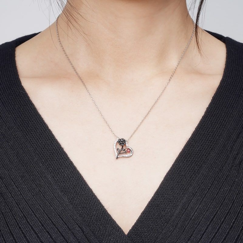 Collar Corazón de Rosa Negra