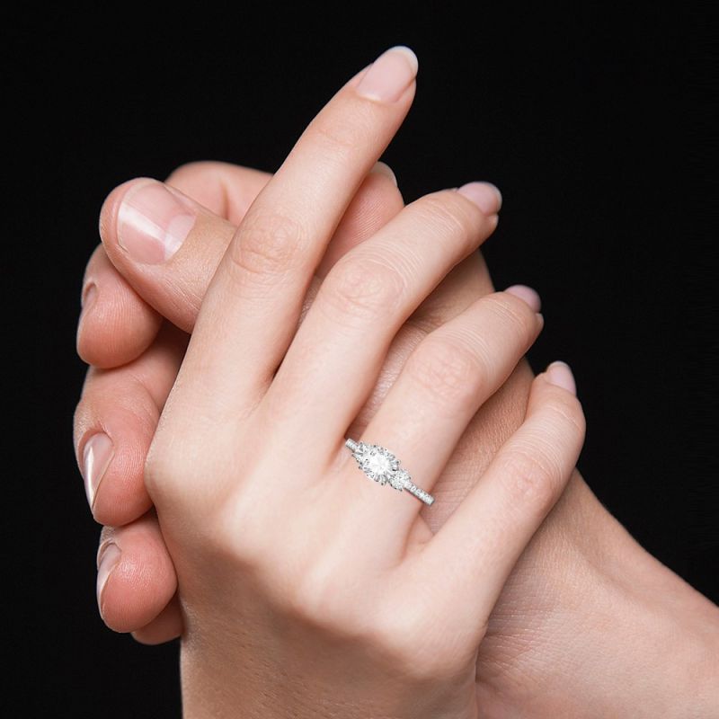 Anillo de Tres Piedras