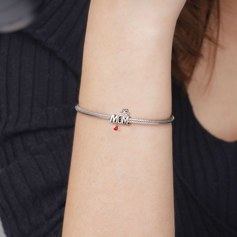 Charm Colgante de Letra Mom