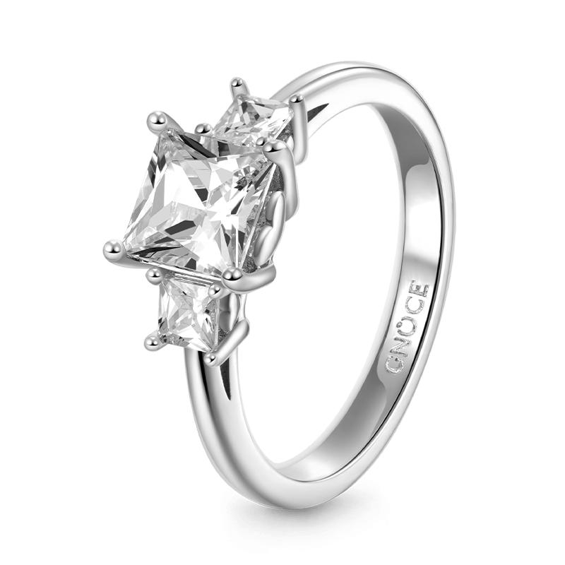 Anillo de Tres Piedras