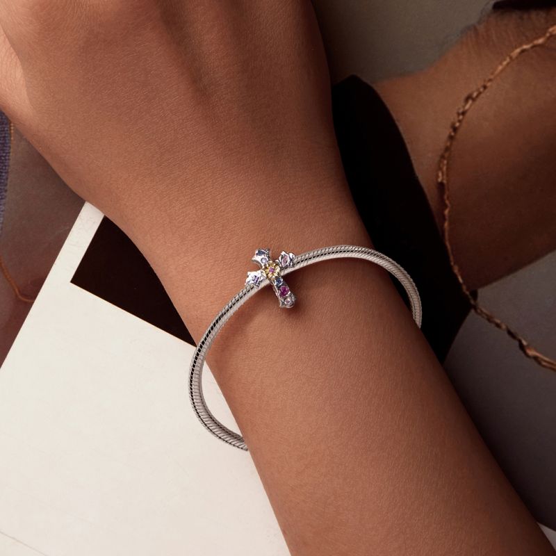 Charm Cruz Vintage