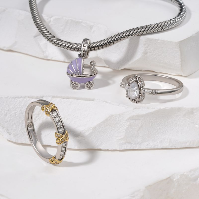 Anillo de Novia de estilo Art Nouveau Tallado en Pera