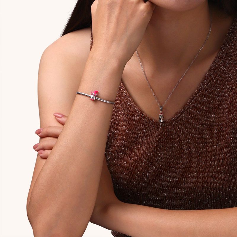 Charm Gnomo Chica Corazón Rosa