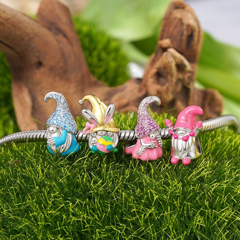 Charm Gnomo Chica Corazón Rosa