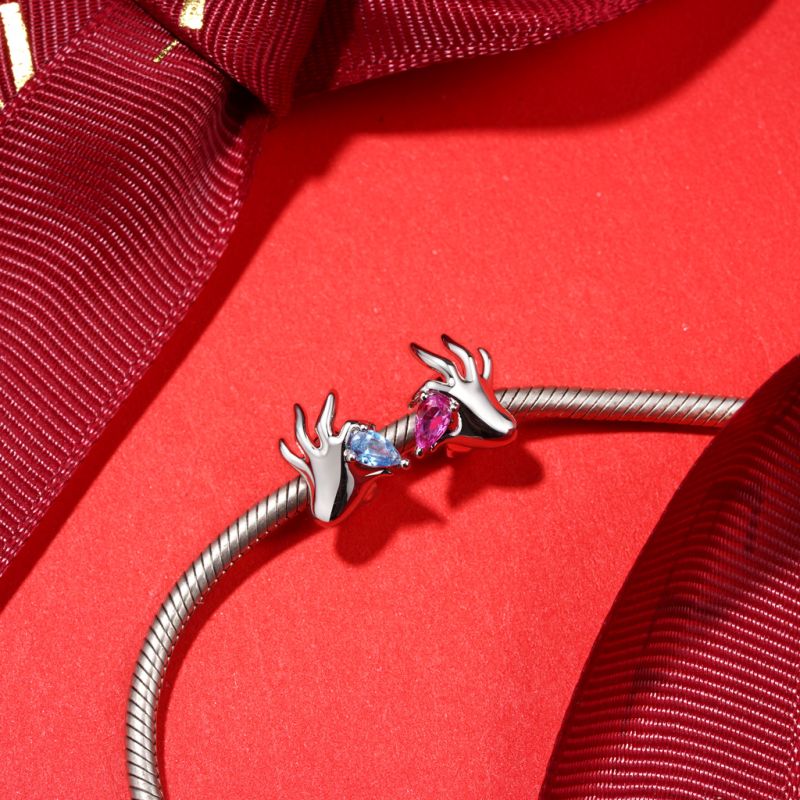 Charm Manos con Amor