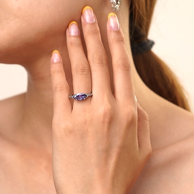 Anillo de Cuerda Torcida Amatista Marquesa