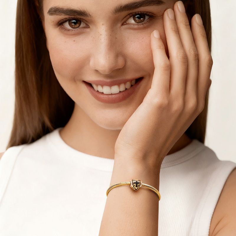 Charm Cruz Retro