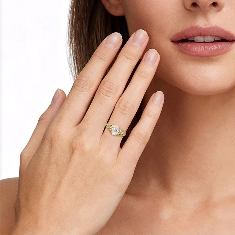 Anillo Corte Oval Hojoso