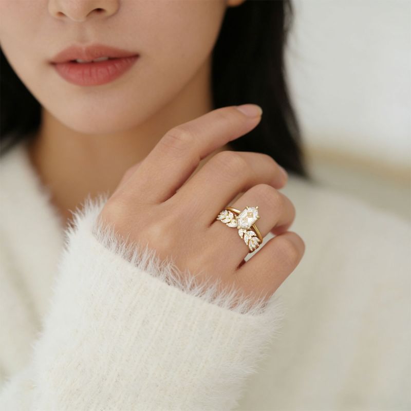 Conjunto de anillos largos cortados en hexágonos
