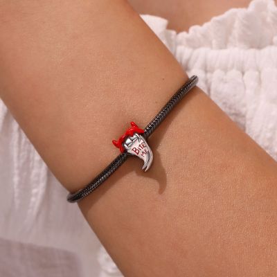 Charm de Halloween Lengua de Colmillo de Diablo
