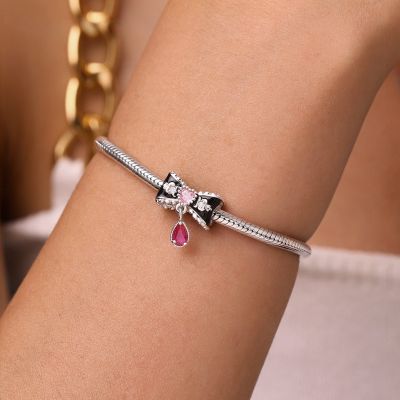 Charm Romántico Lazo Vintage