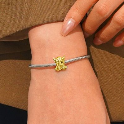 Charm Oro de Ganado de las Tierras Altas Escocesas