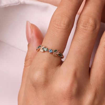 Anillo de rama de hoja con corte marquesado