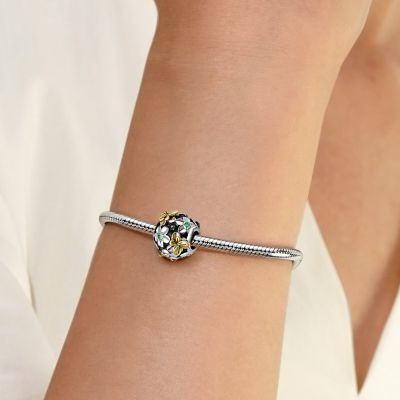 Mariposa y Flor