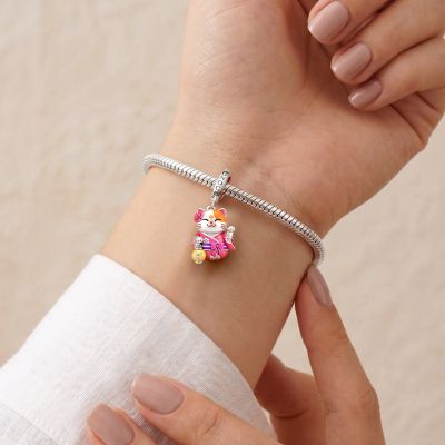 Amuleto colgante Maneki Neko